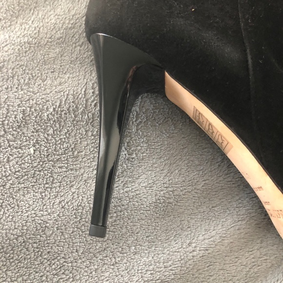 Boots - Picture 11 of 11